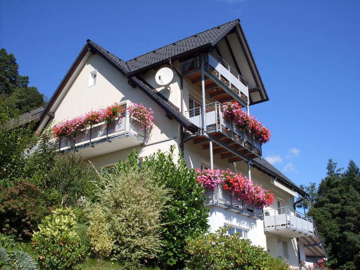 Am Keschtewaeldele **** Apartment *